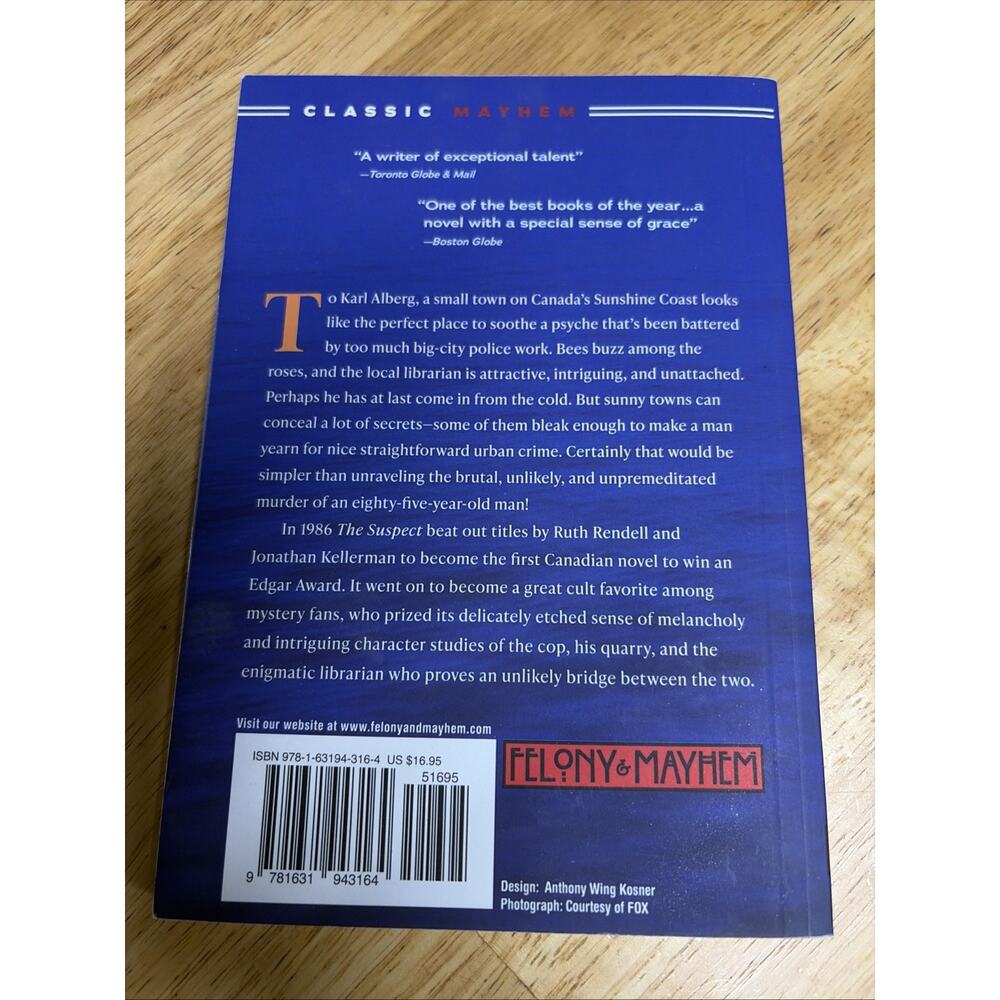 The Suspect : Murder in a Small Town by L. R. Wright (2024, Trade Paperback) - Picture 2 of 2